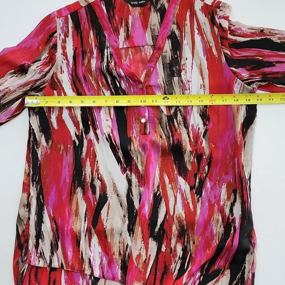 ⭐️3/ $30⭐️ Brody Myles Multi Pink Black 3/4 Length Sleeves V Neck Top Size M - Picture 12 of 13